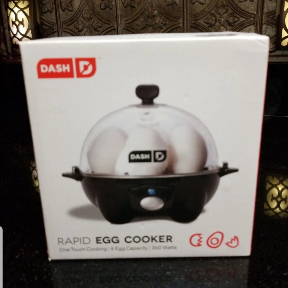 Dash Rapid Egg Cooker